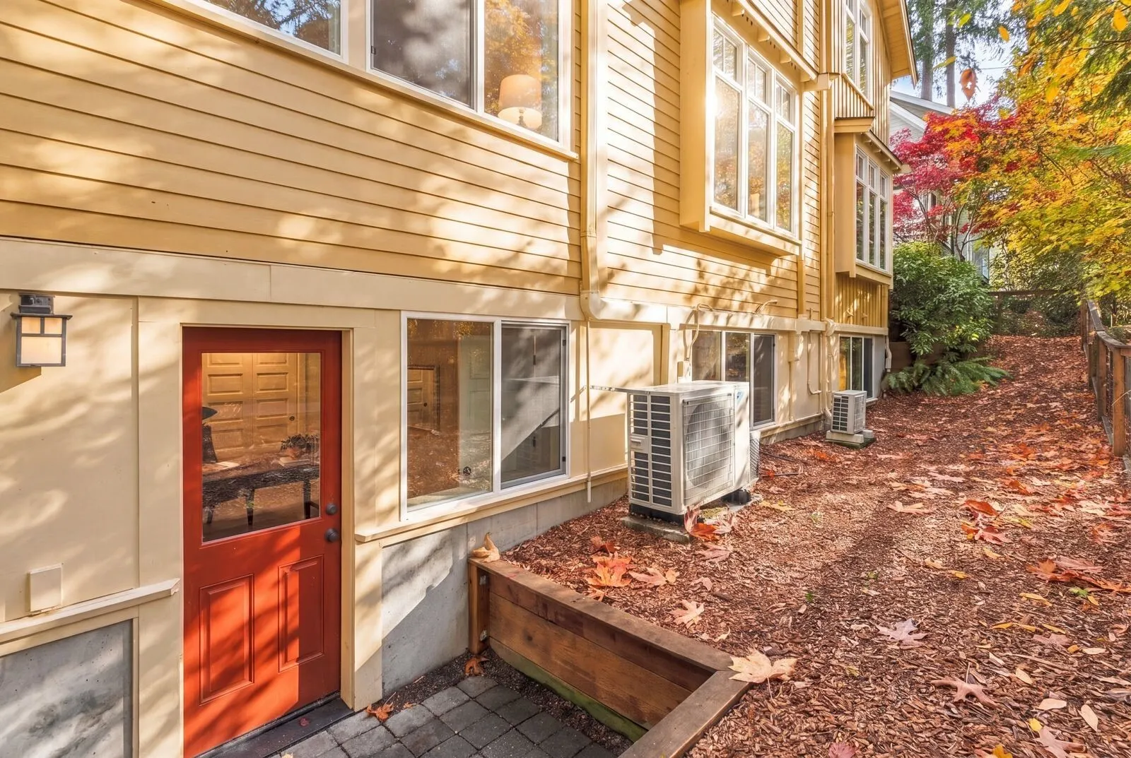 13420 NE 111th Court , Redmond, WA 98052