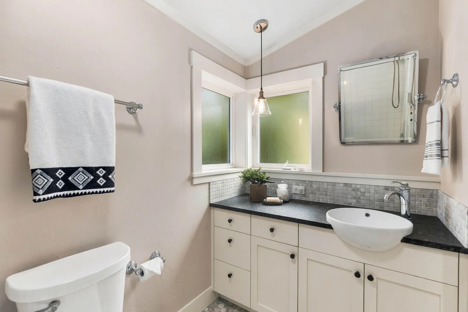 13420 NE 111th Court , Redmond, WA 98052