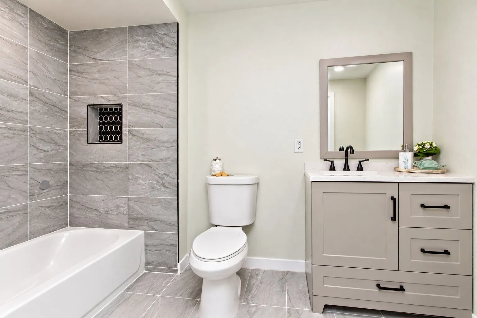 15326 SE 307th Street , Kent, WA 98042