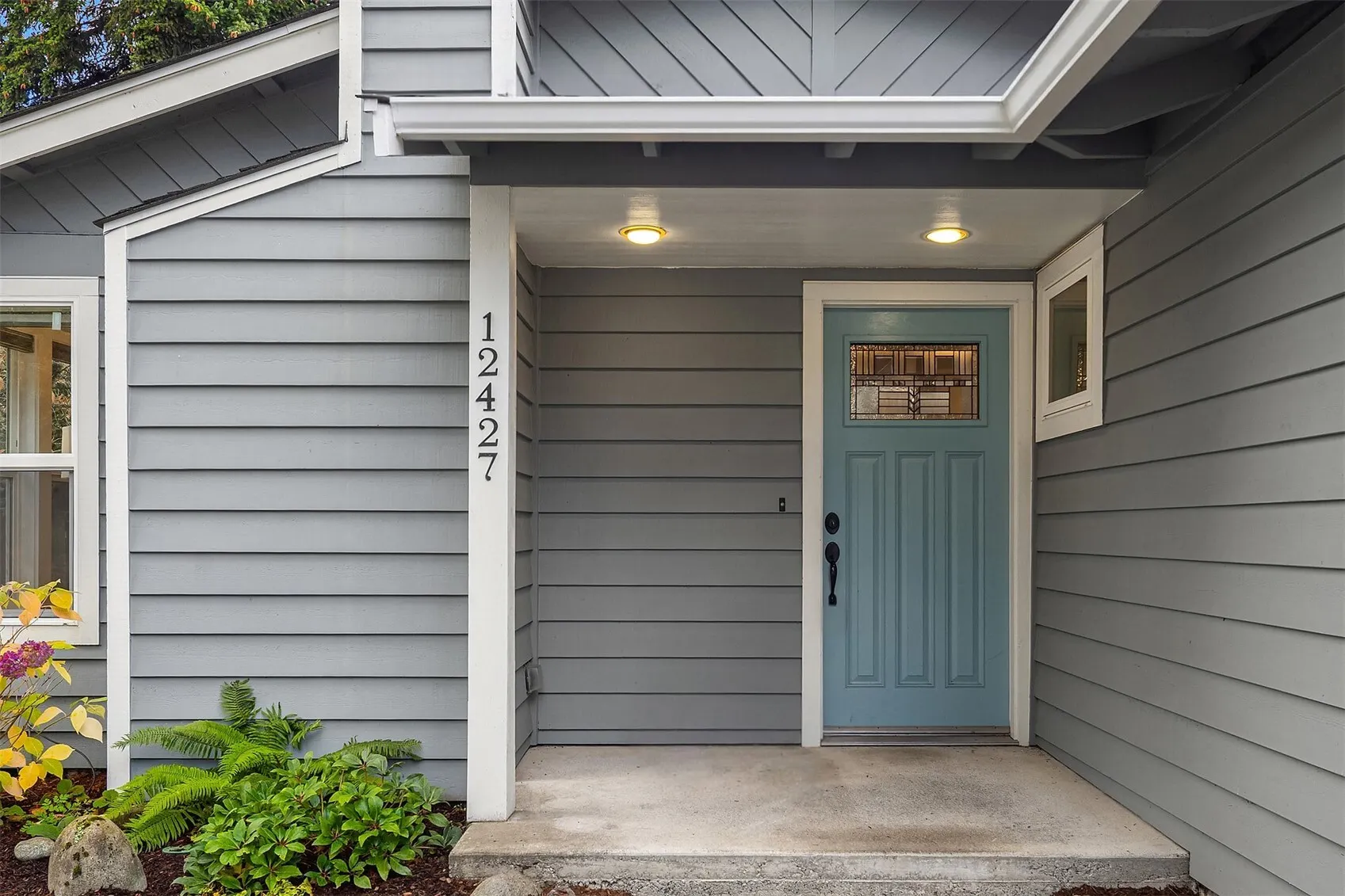 12427 NE 157th Street , Woodinville, WA 98072