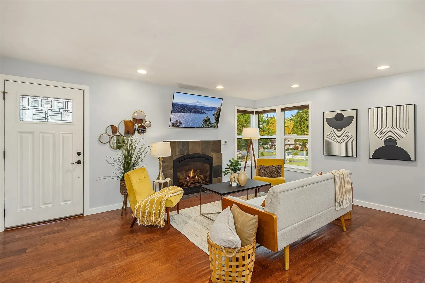 12427 NE 157th Street , Woodinville, WA 98072