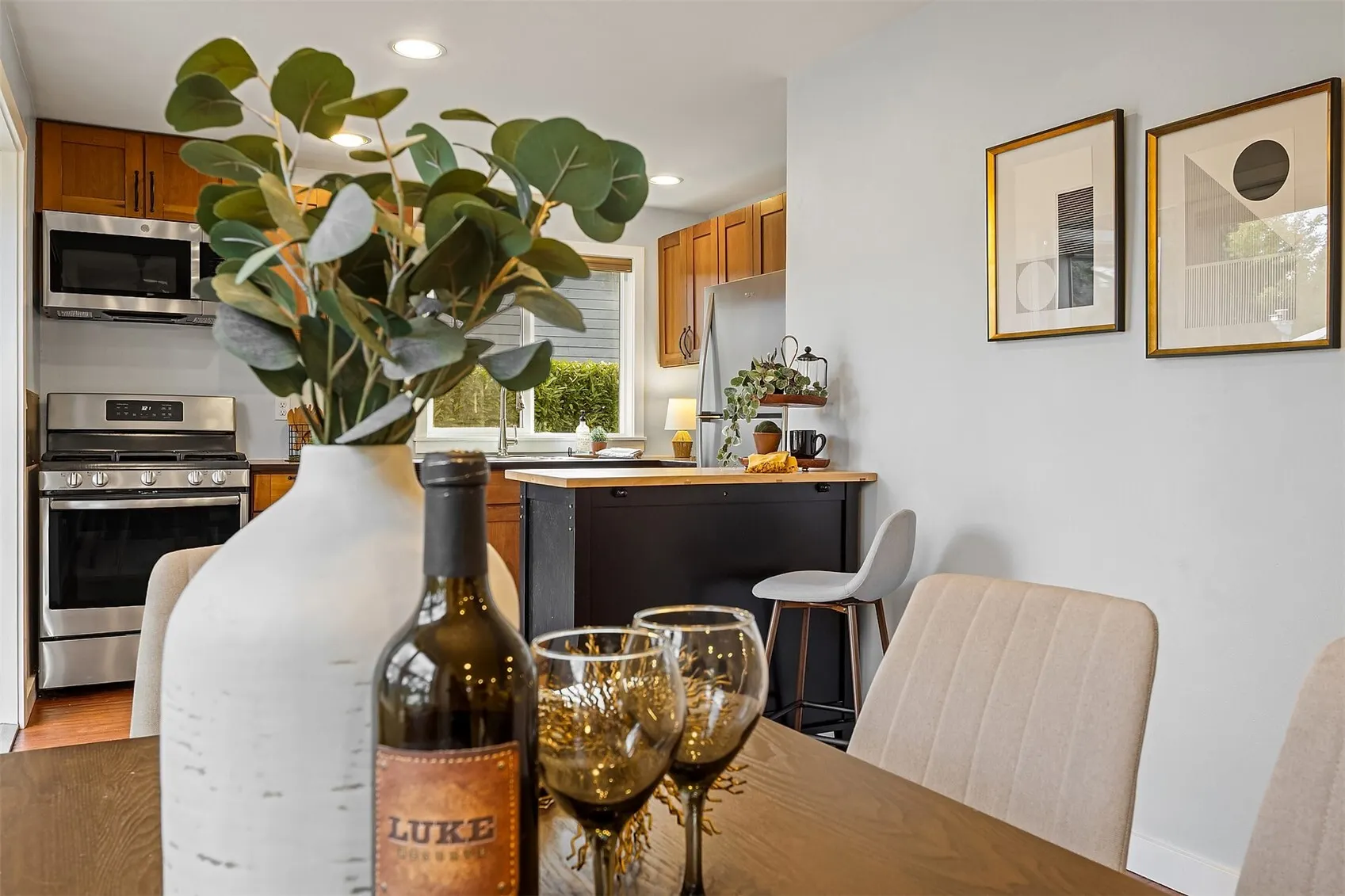 12427 NE 157th Street , Woodinville, WA 98072