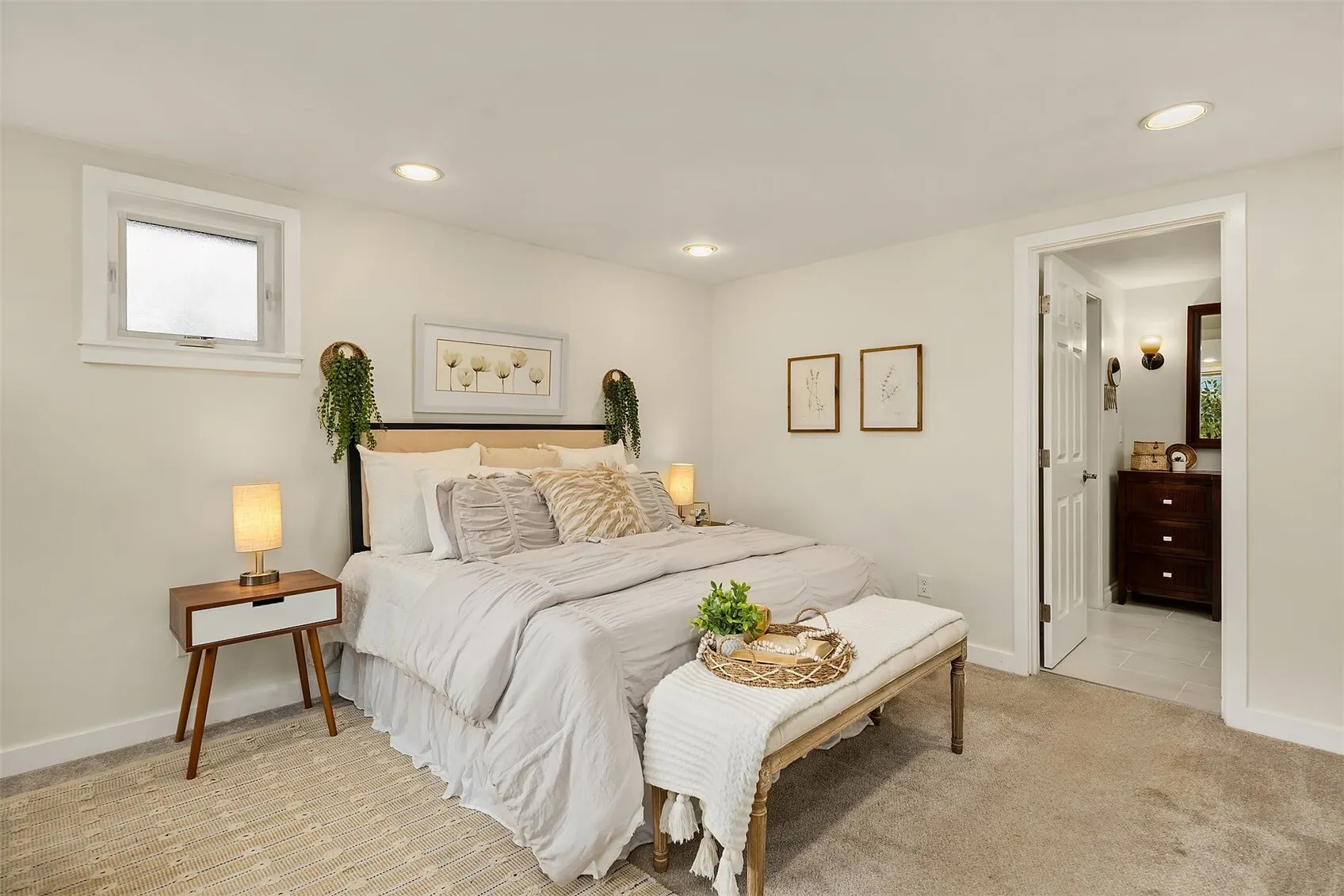 12427 NE 157th Street , Woodinville, WA 98072