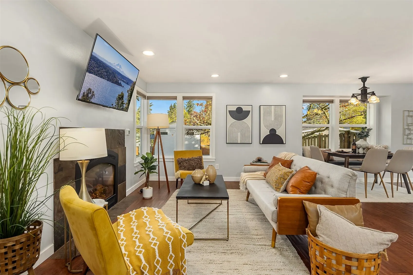 12427 NE 157th Street , Woodinville, WA 98072