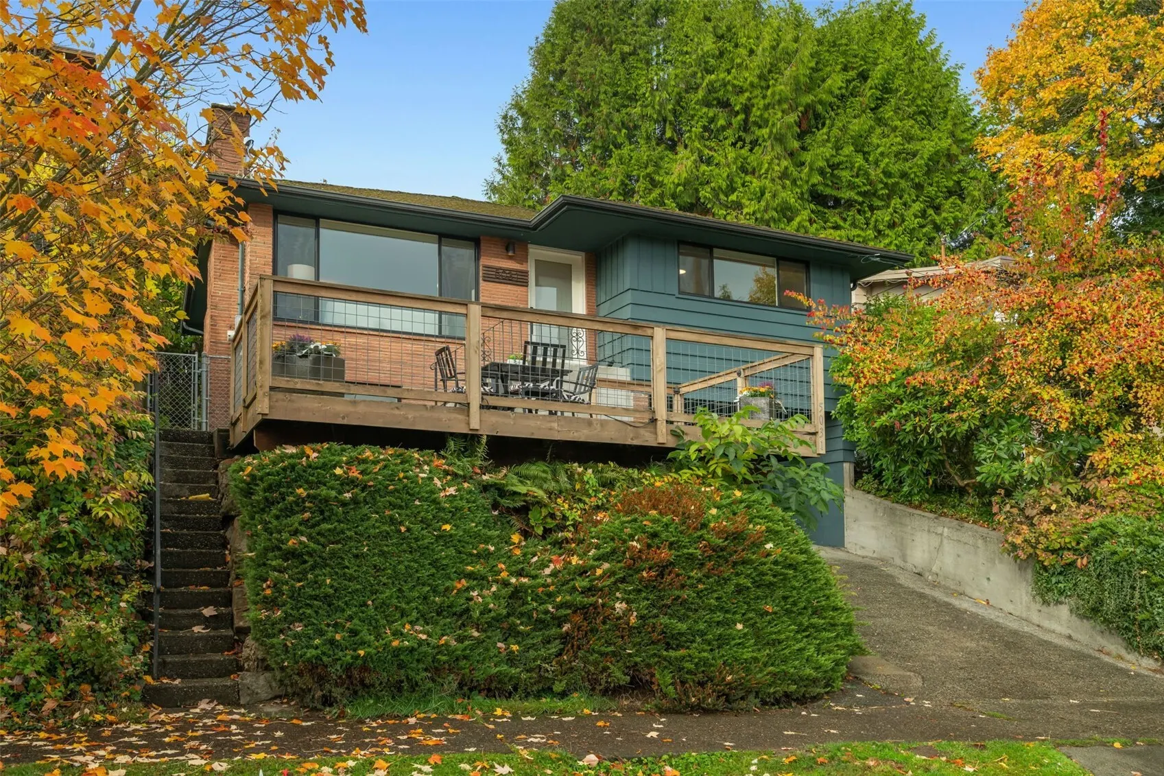 5031 39th Avenue NE, Seattle, WA 98105