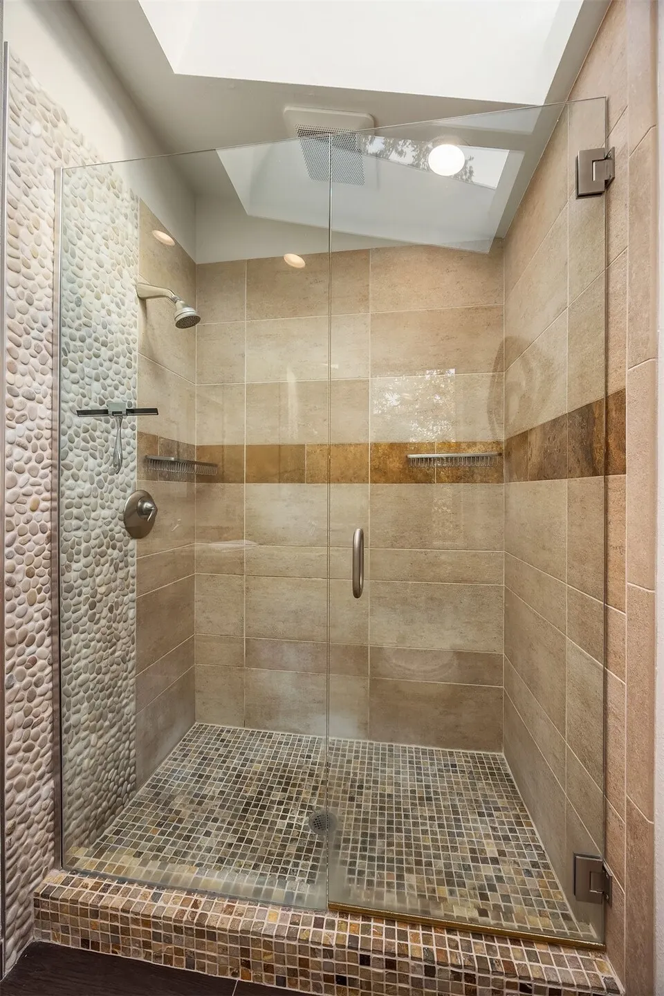 4612 47th Avenue S, Seattle, WA 98118