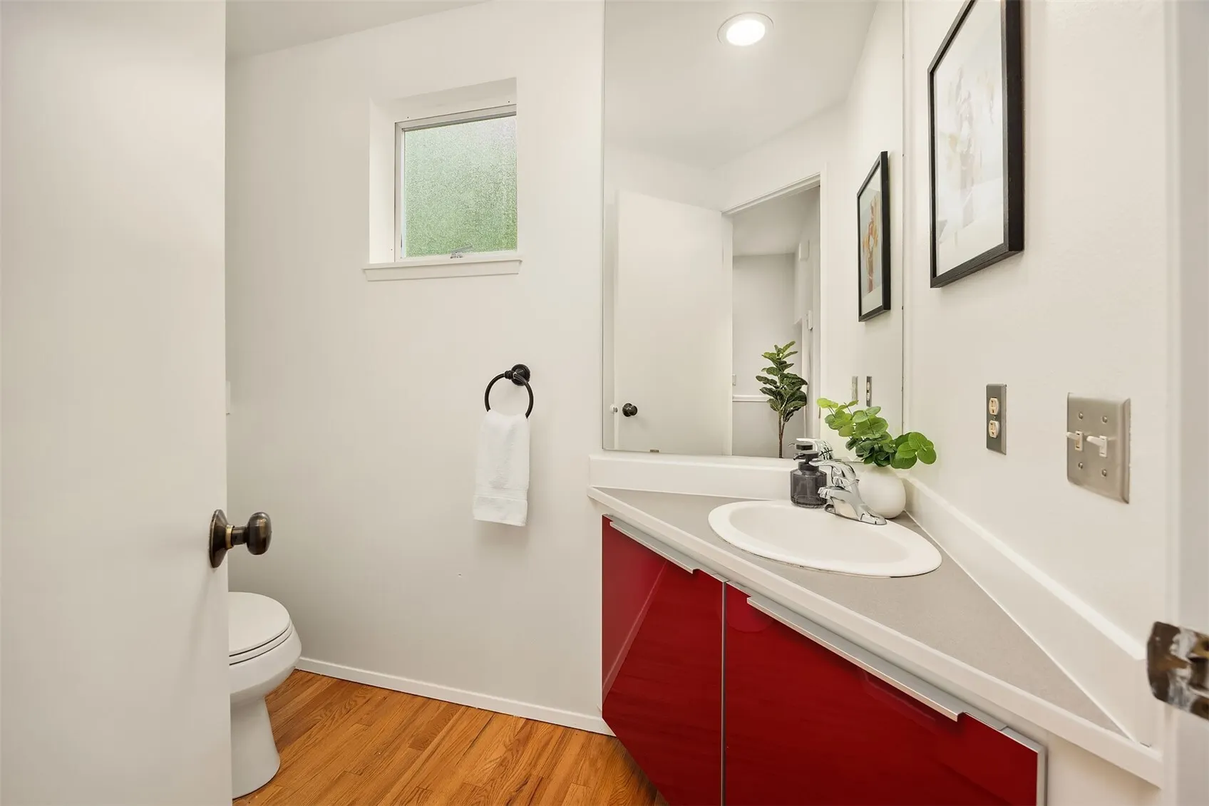 4612 47th Avenue S, Seattle, WA 98118