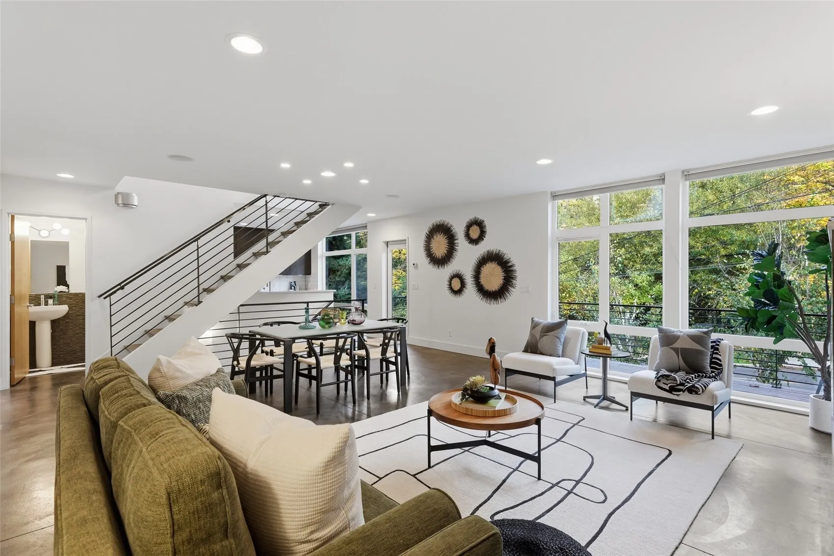 2601 3rd Avenue W, Seattle, WA 98119