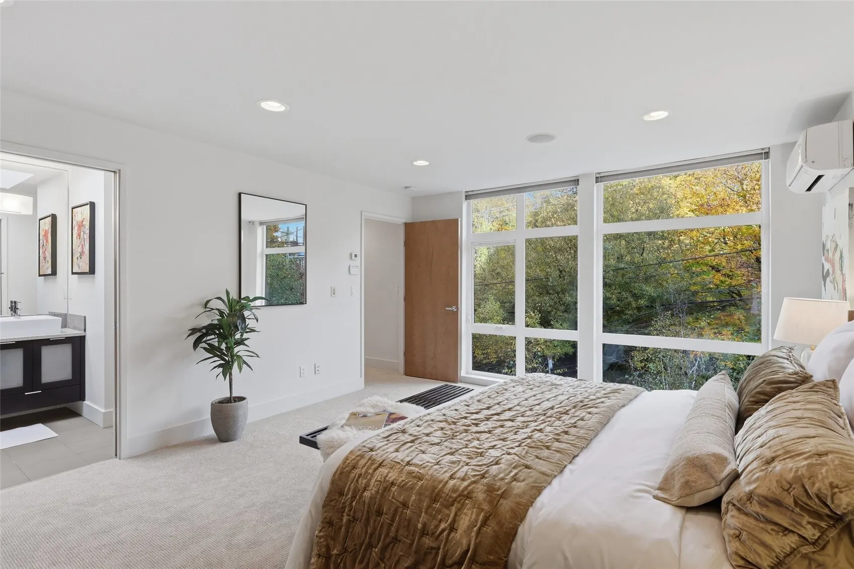 2601 3rd Avenue W, Seattle, WA 98119