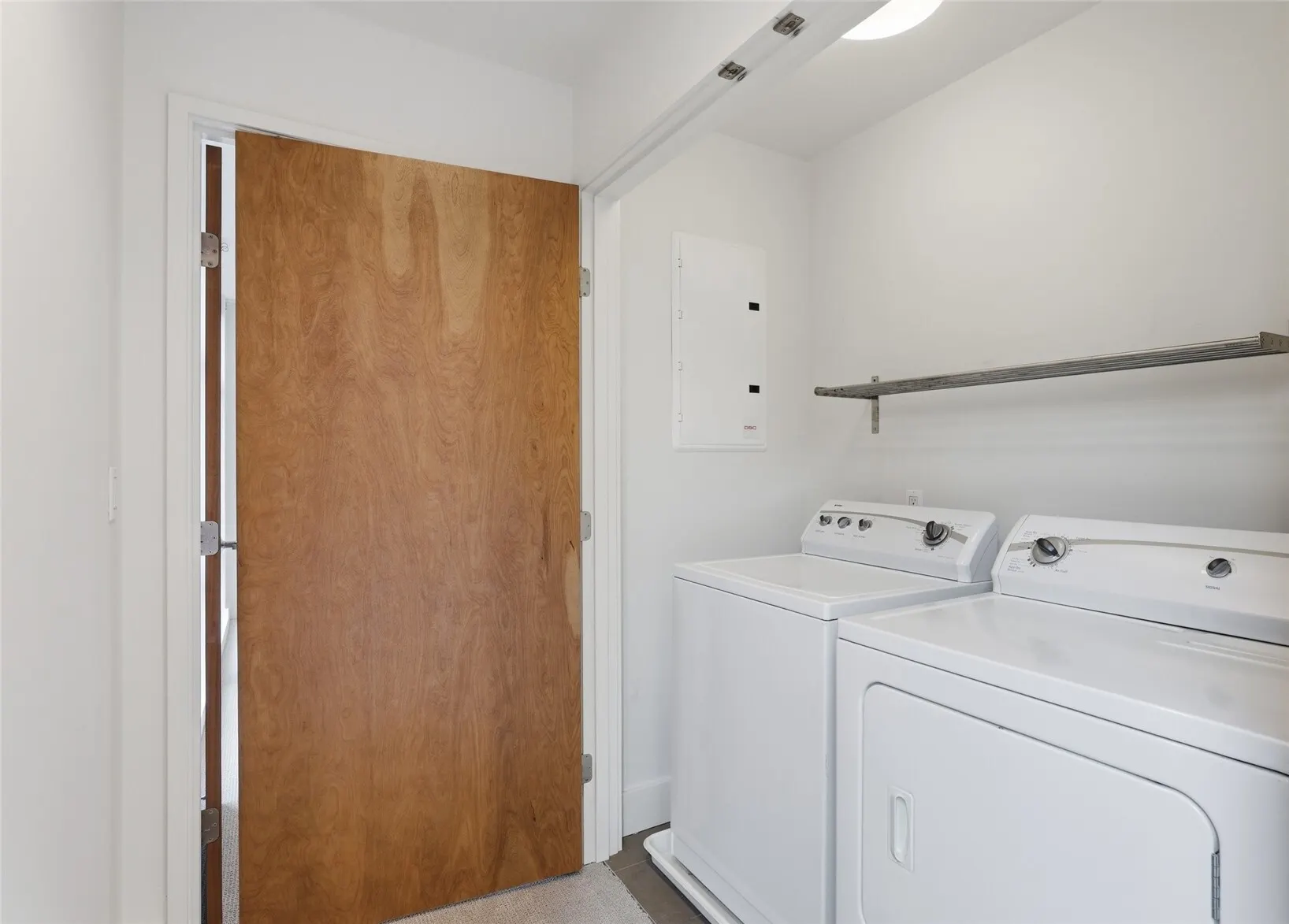 2601 3rd Avenue W, Seattle, WA 98119