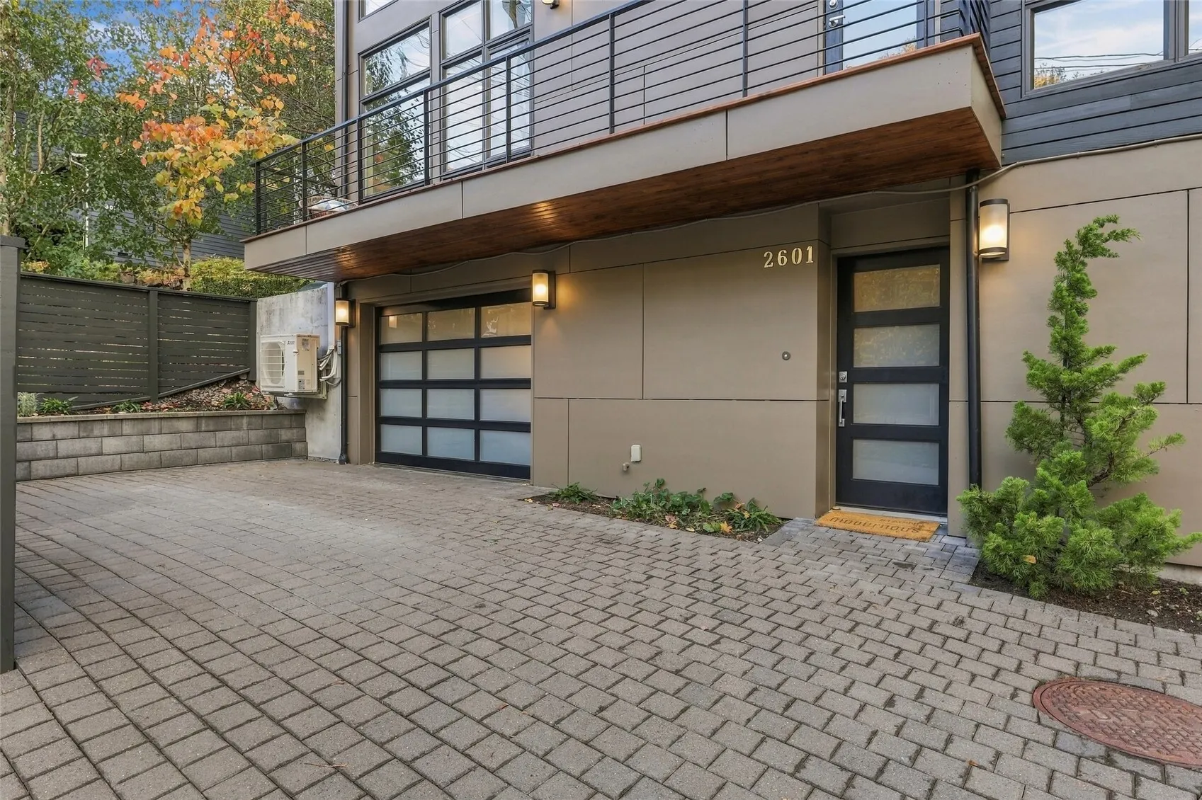 2601 3rd Avenue W, Seattle, WA 98119