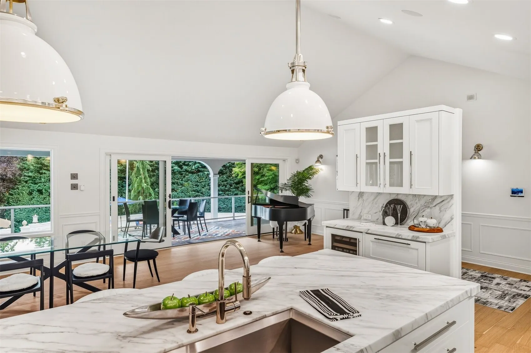 3026 140th Avenue NE, Bellevue, WA 98005