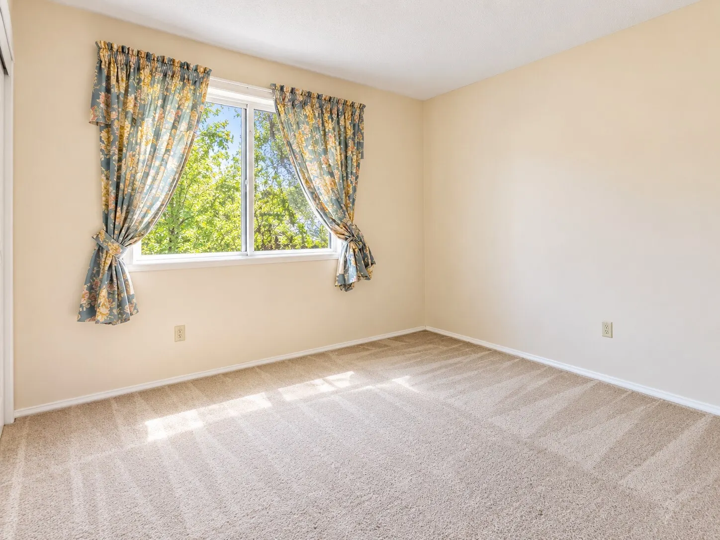 25709 118th Place SE, Kent, WA 98030