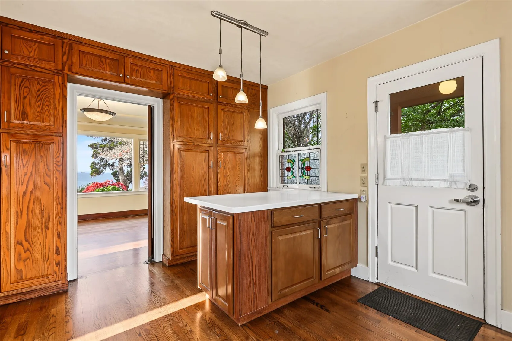 2918 NW Esplanade , Seattle, WA 98117