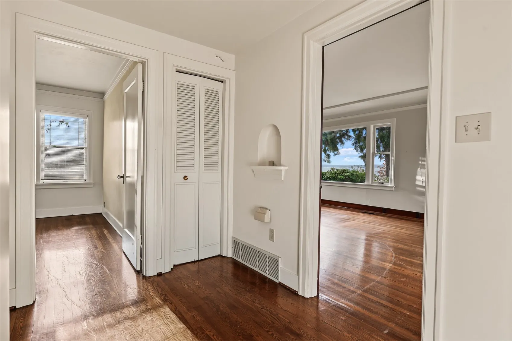 2918 NW Esplanade , Seattle, WA 98117