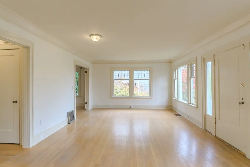 6275 20th Avenue NE, Seattle, WA 98115