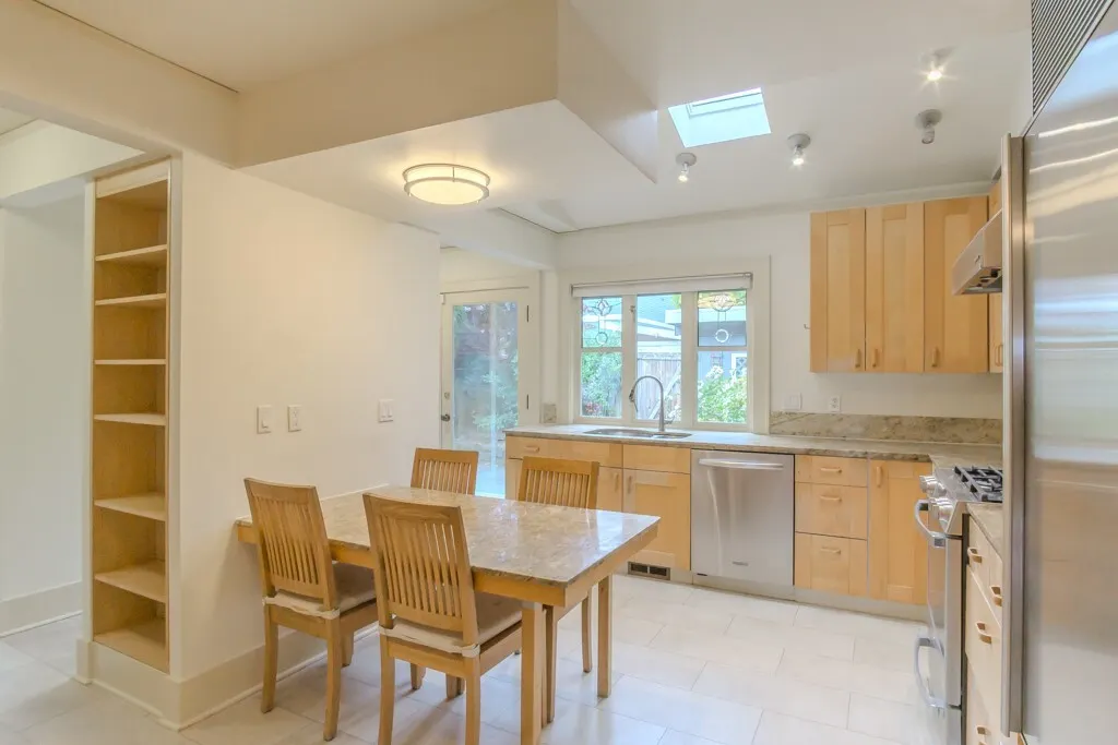 6275 20th Avenue NE, Seattle, WA 98115