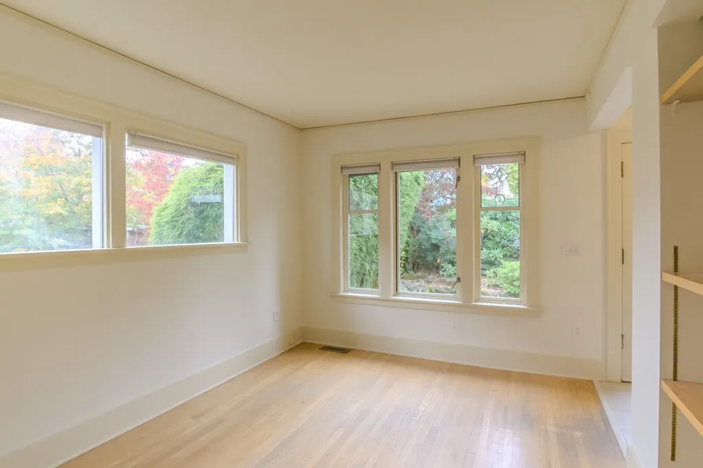 6275 20th Avenue NE, Seattle, WA 98115