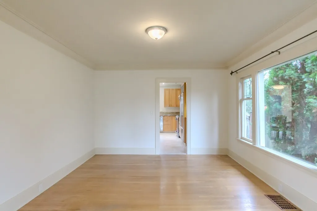 6275 20th Avenue NE, Seattle, WA 98115