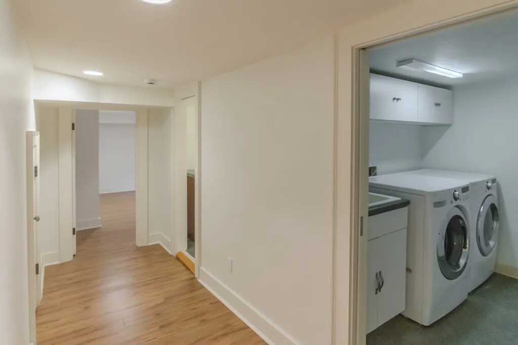 6275 20th Avenue NE, Seattle, WA 98115