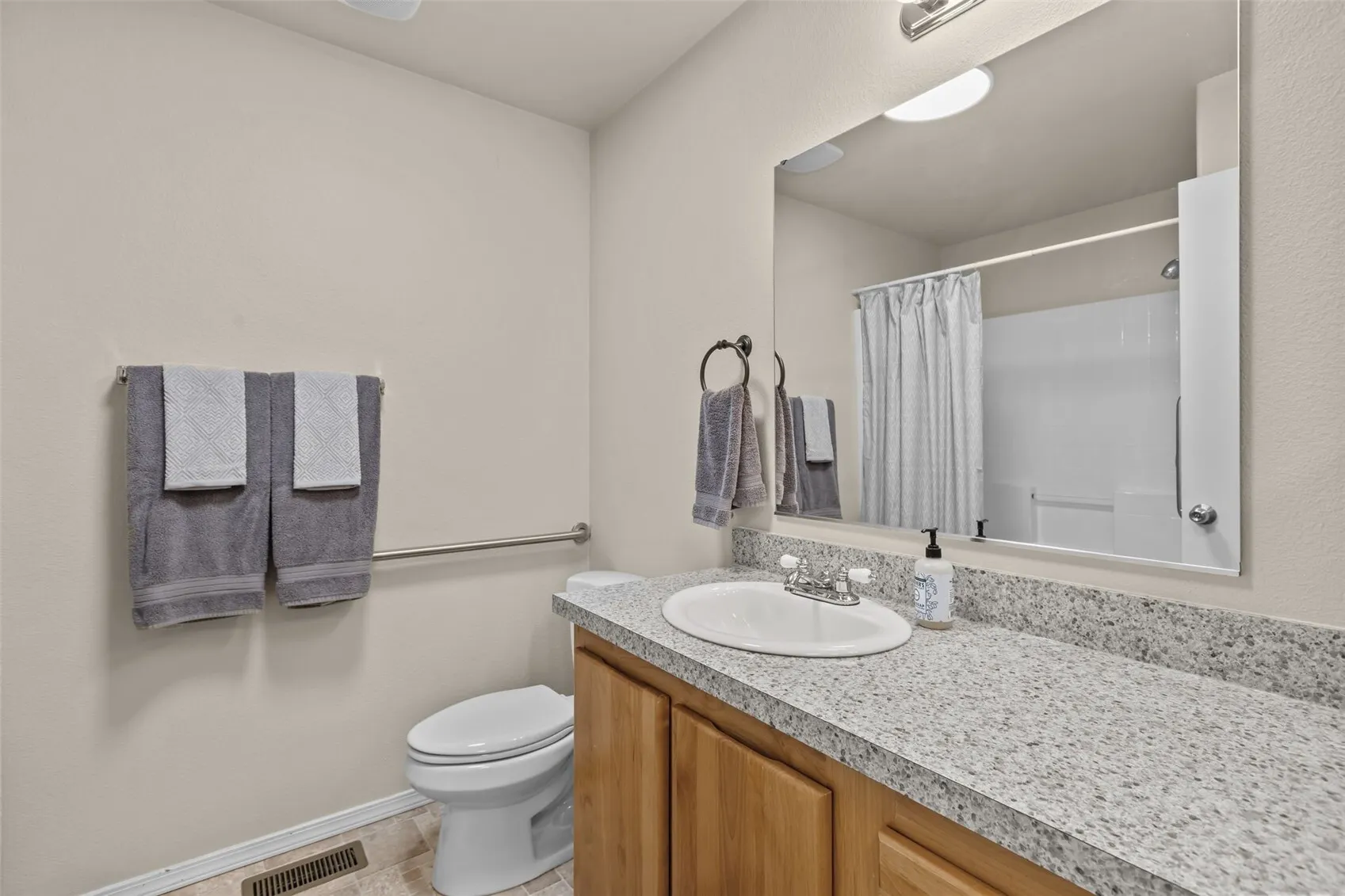 14322 Admiralty Way #12, Lynnwood, WA 98087