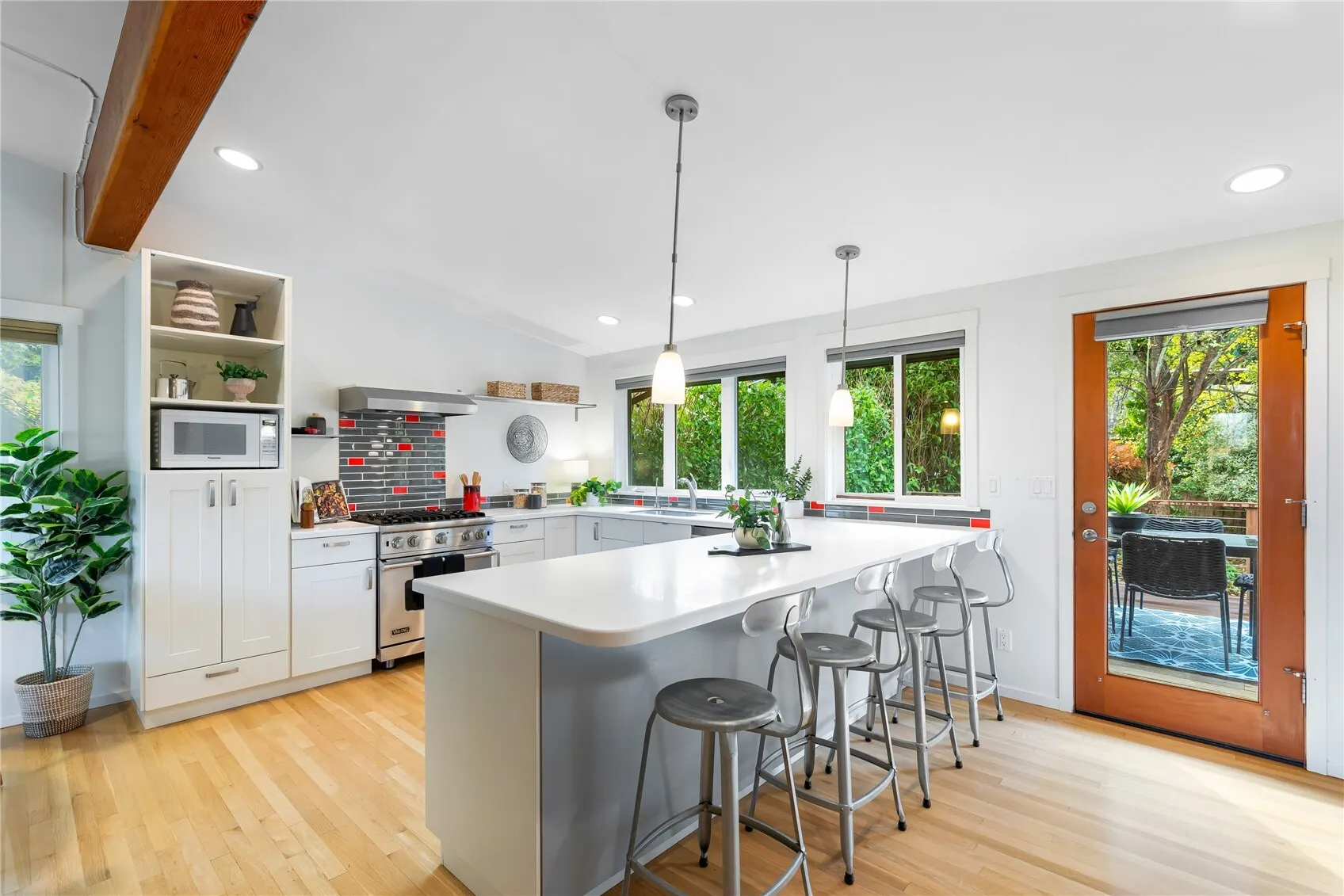 10311 61st Avenue S, Seattle, WA 98178