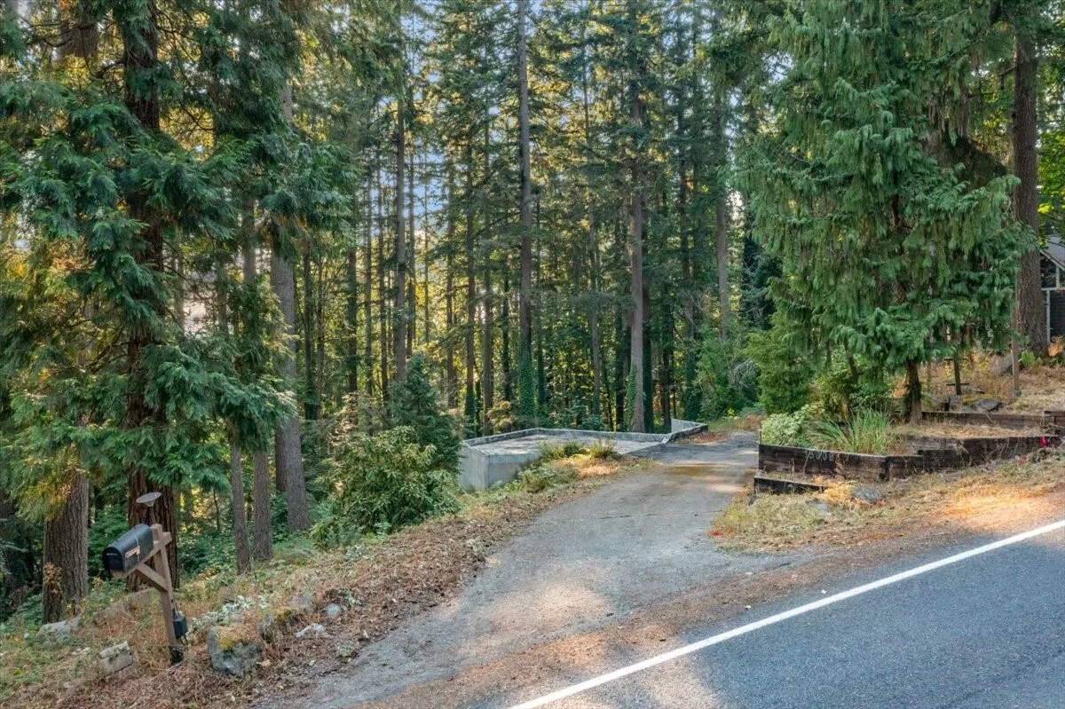 15009 245th Avenue SE, Issaquah, WA 98027