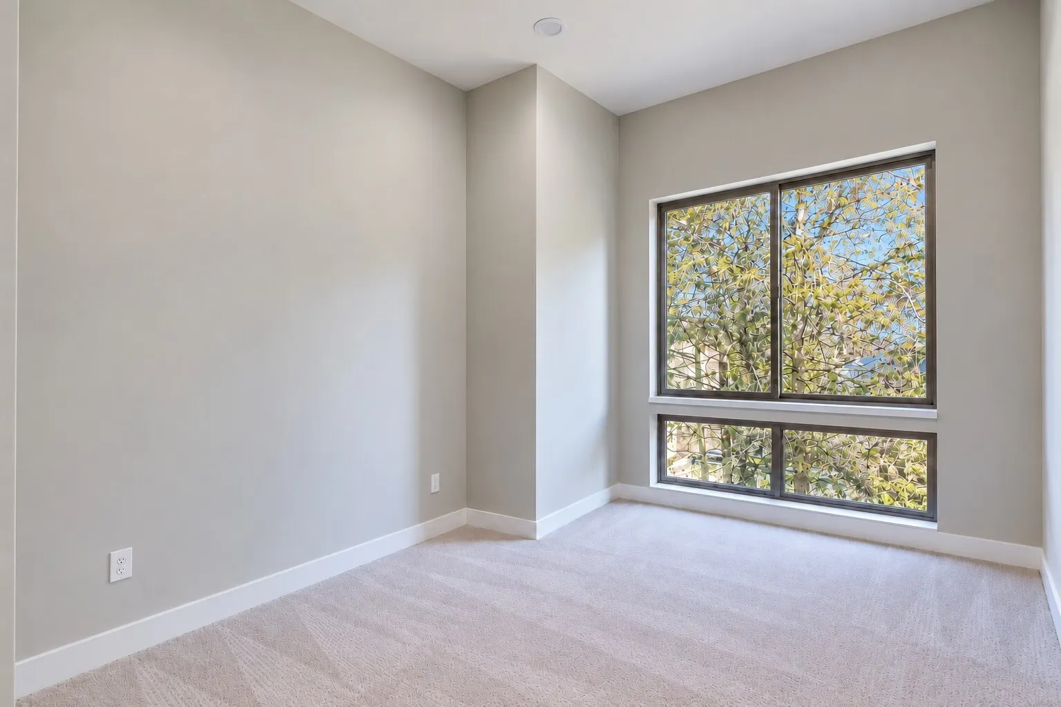 16322 NE 12th Place #A-1, Bellevue, WA 98008