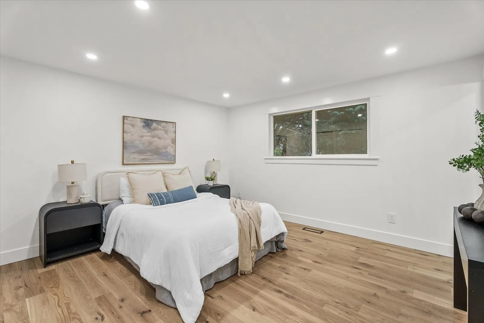 12916 NE 136th Place , Kirkland, WA 98034