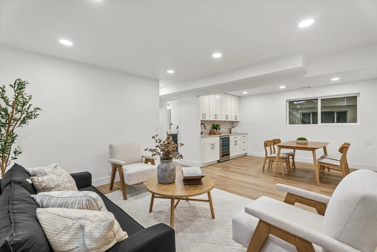 12916 NE 136th Place , Kirkland, WA 98034