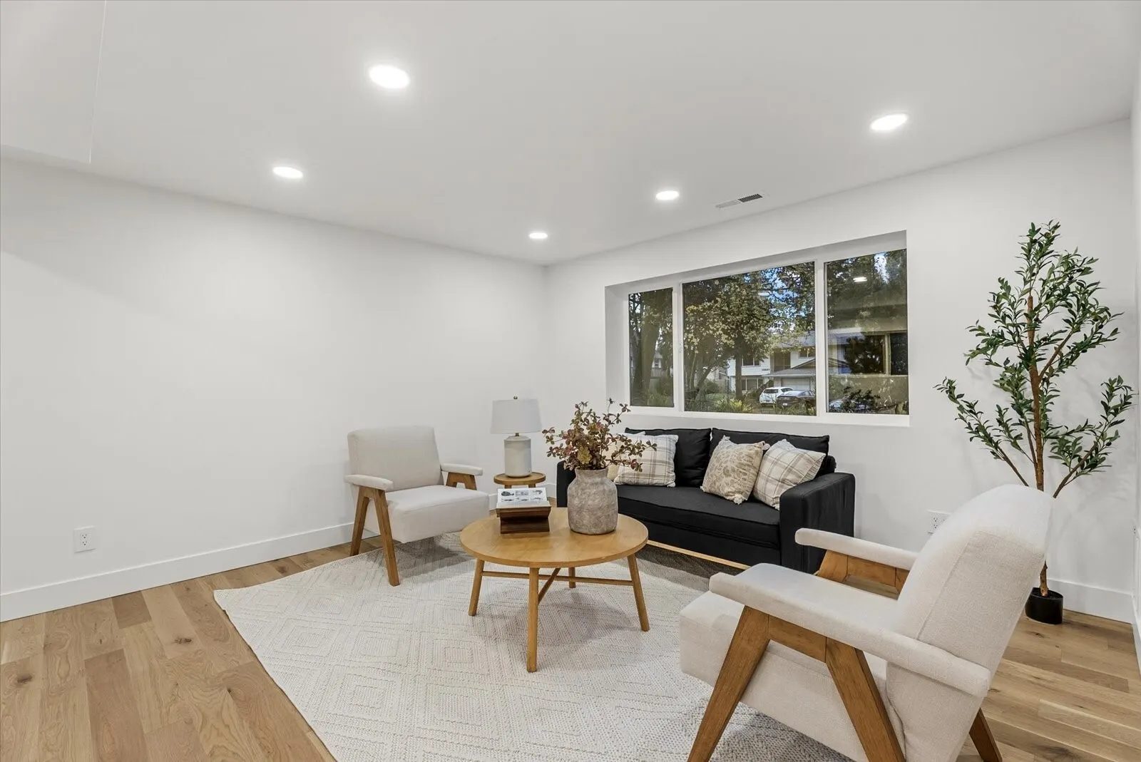 12916 NE 136th Place , Kirkland, WA 98034
