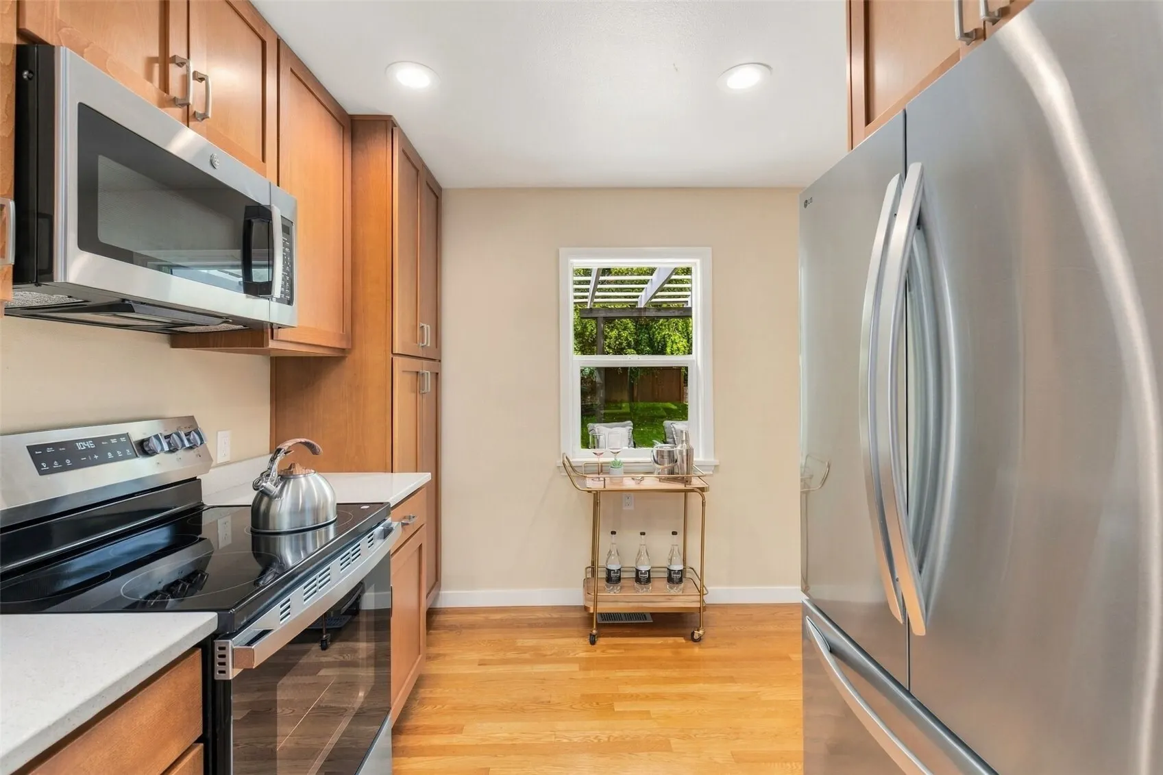 124 6th Avenue , Kirkland, WA 98033