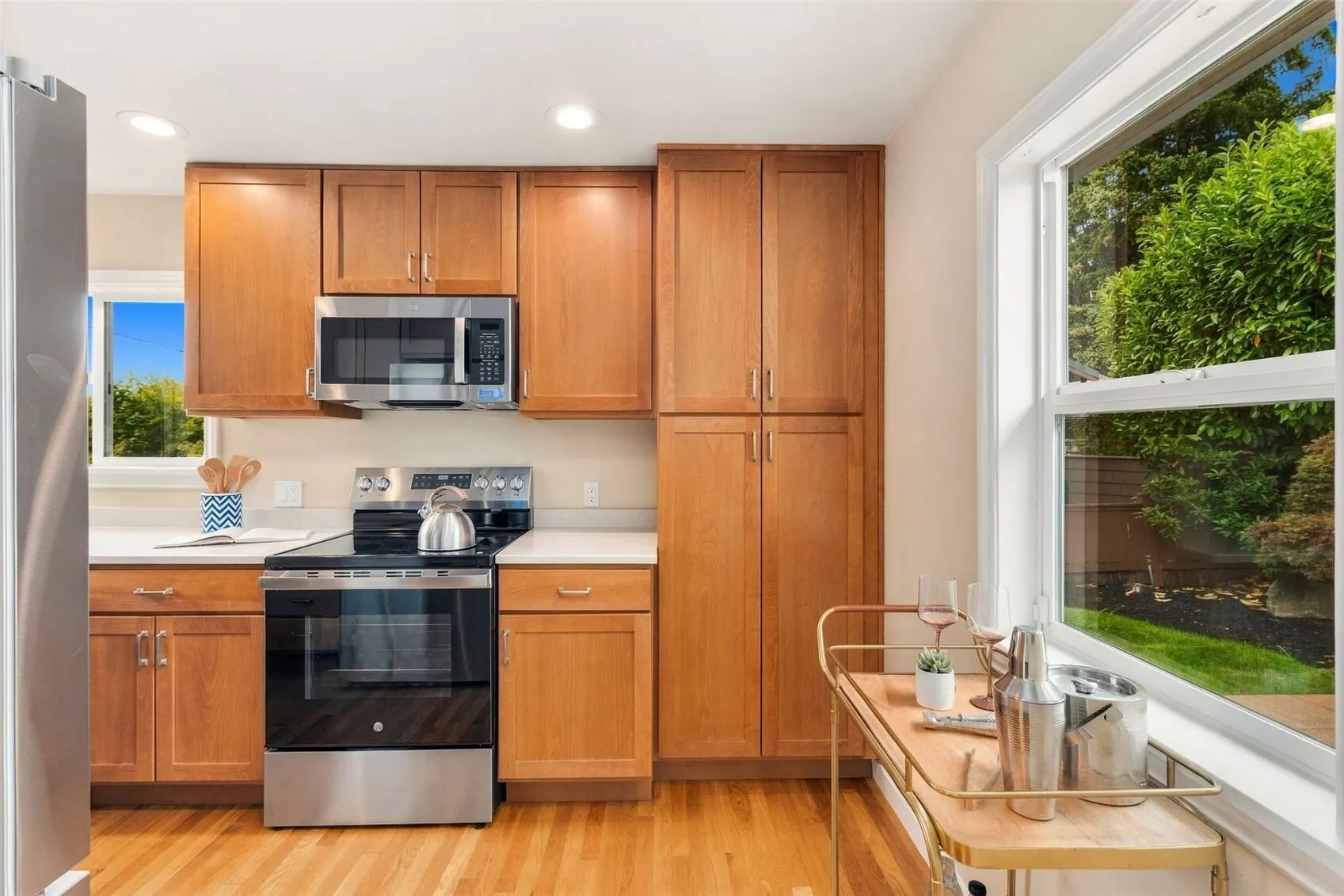 124 6th Avenue , Kirkland, WA 98033