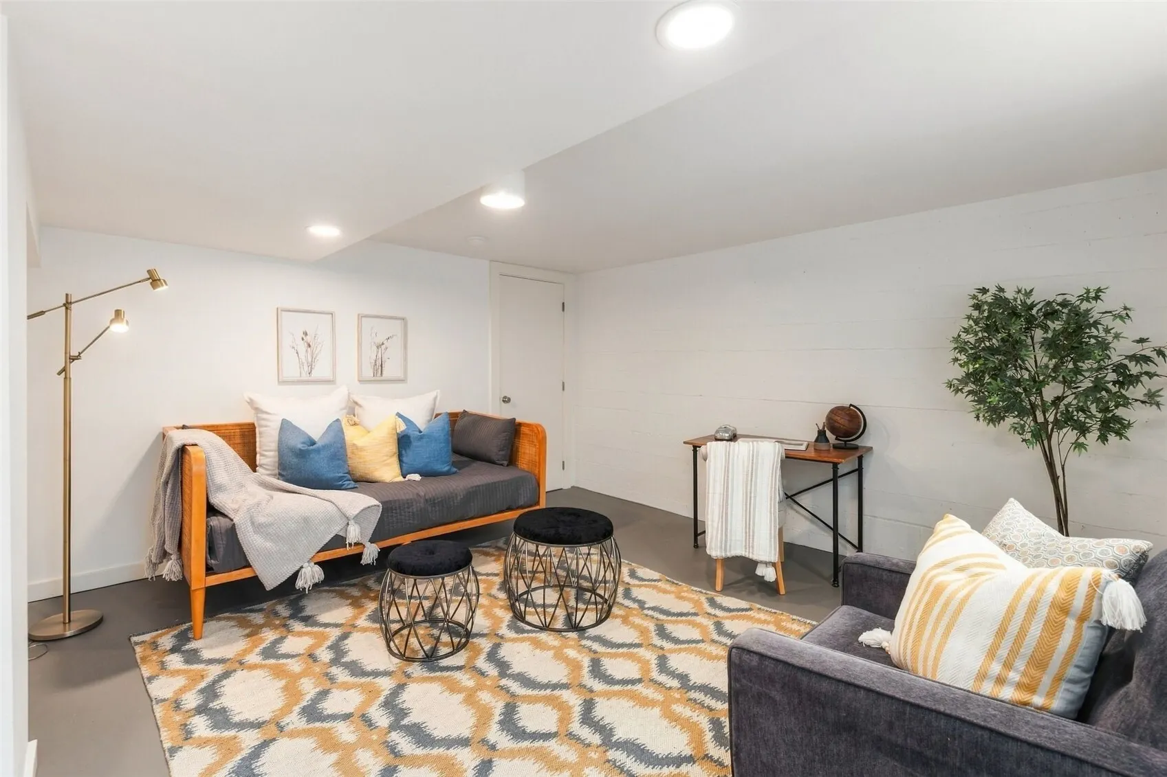 124 6th Avenue , Kirkland, WA 98033