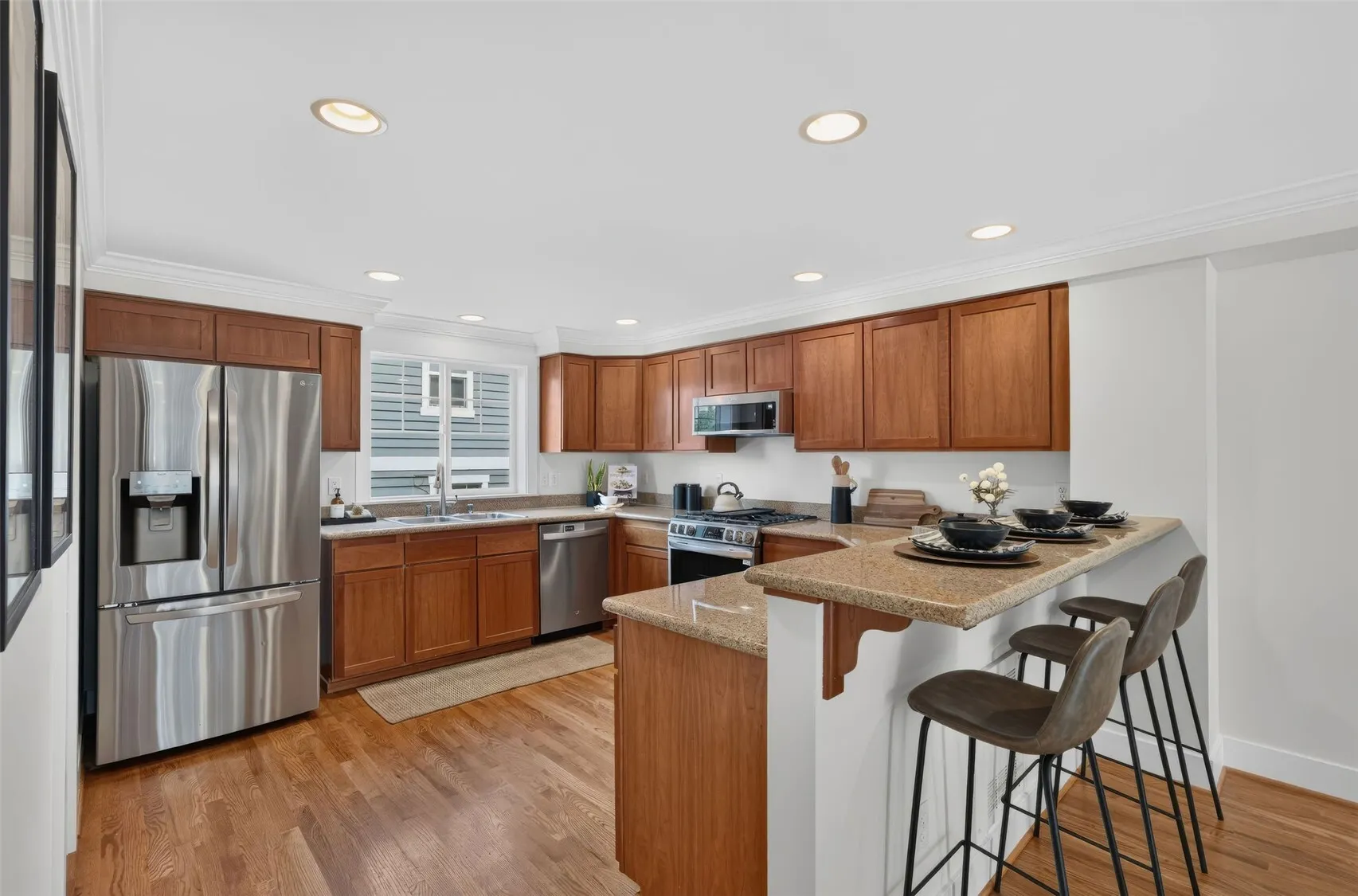8506 10th Avenue NW, Seattle, WA 98117