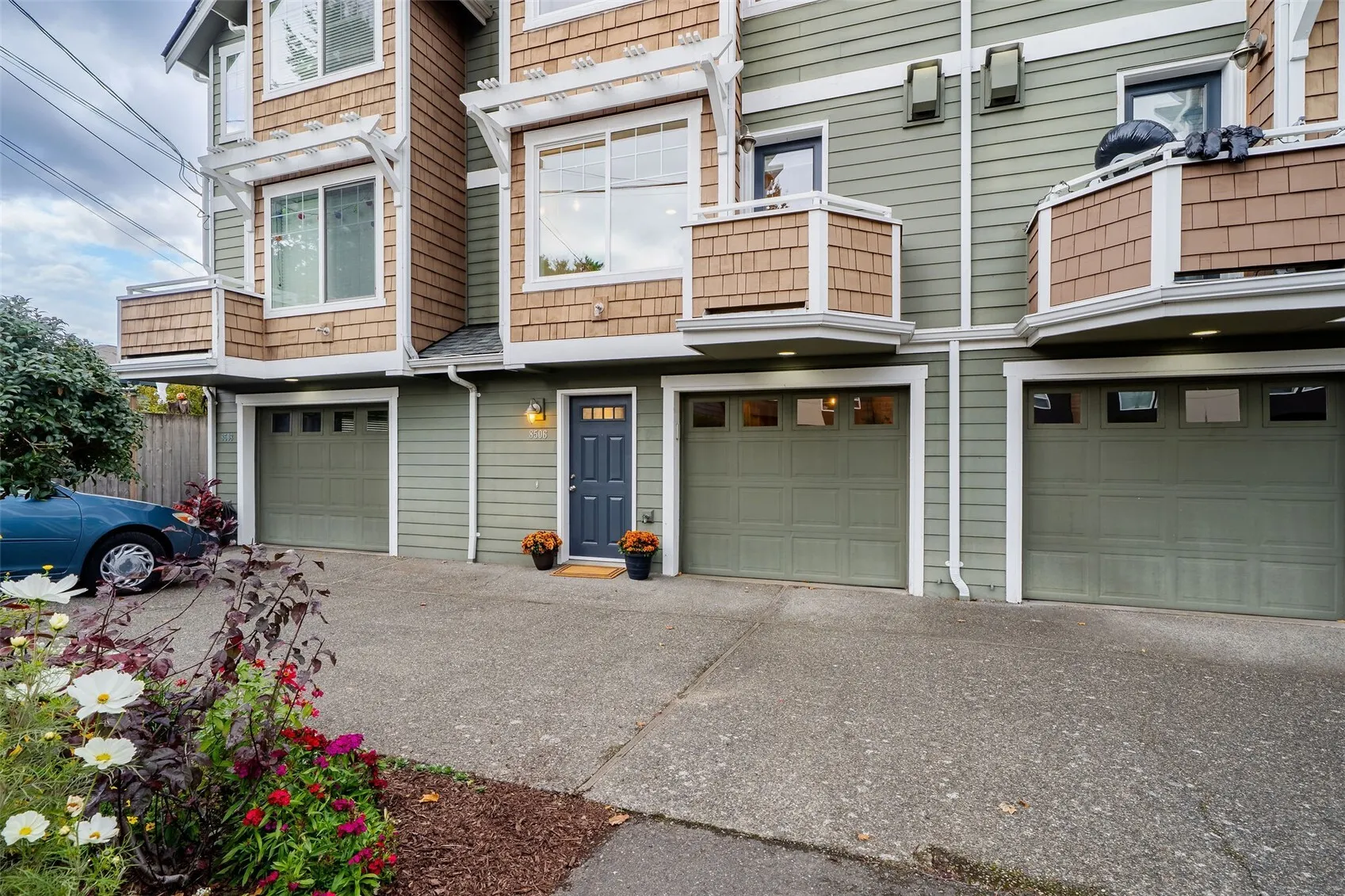 8506 10th Avenue NW, Seattle, WA 98117