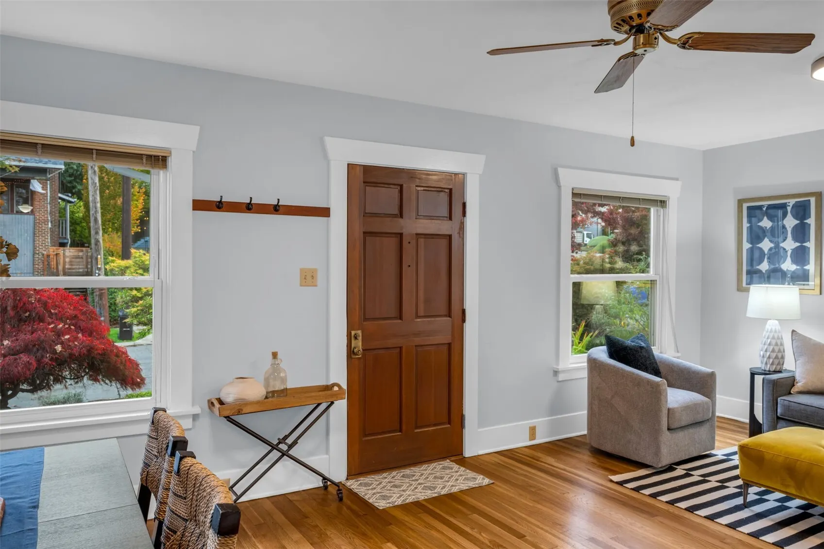 4464 Whitman Avenue N, Seattle, WA 98103