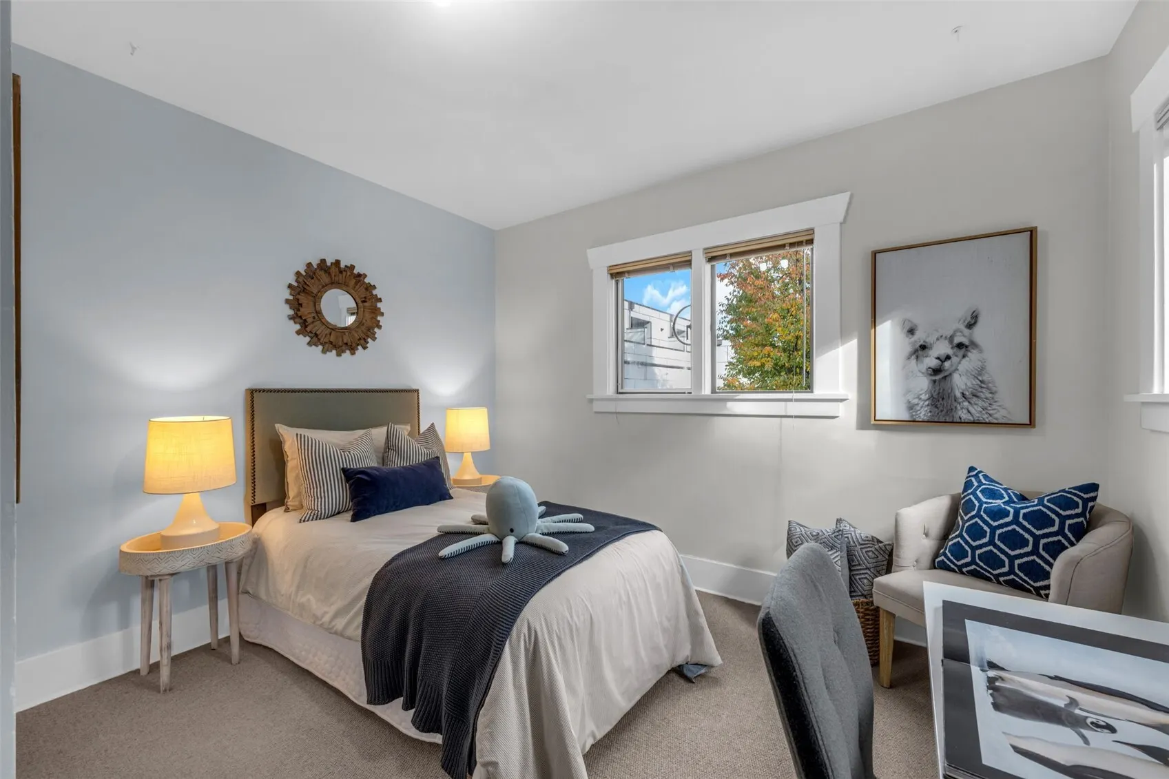 4464 Whitman Avenue N, Seattle, WA 98103