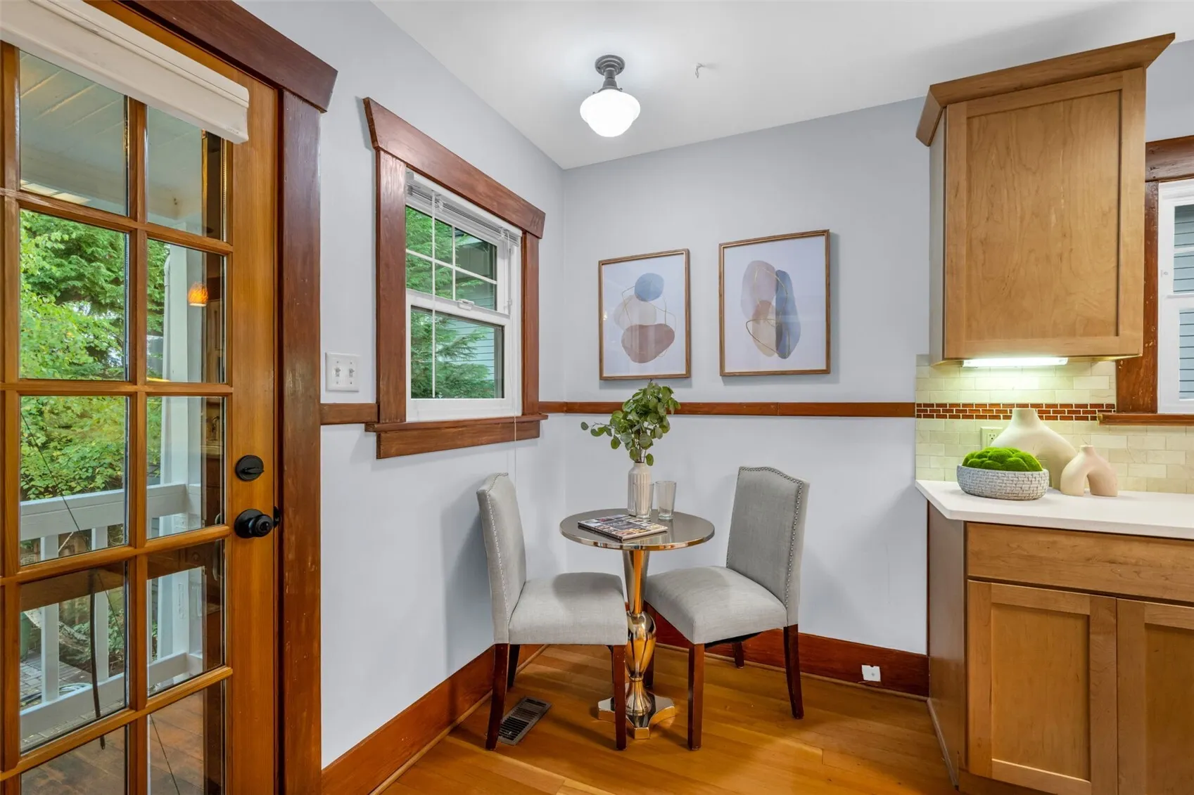 4464 Whitman Avenue N, Seattle, WA 98103