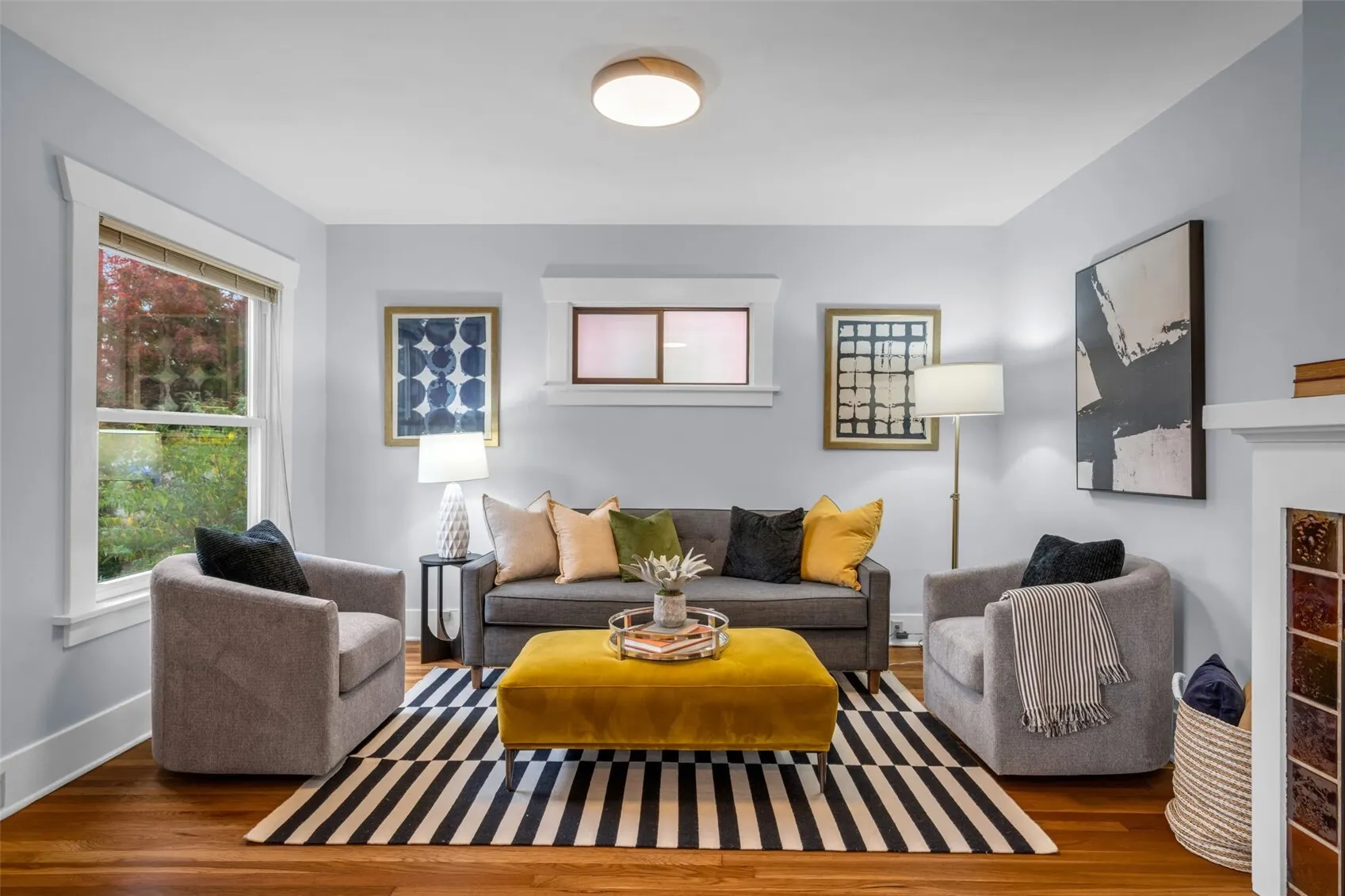 4464 Whitman Avenue N, Seattle, WA 98103