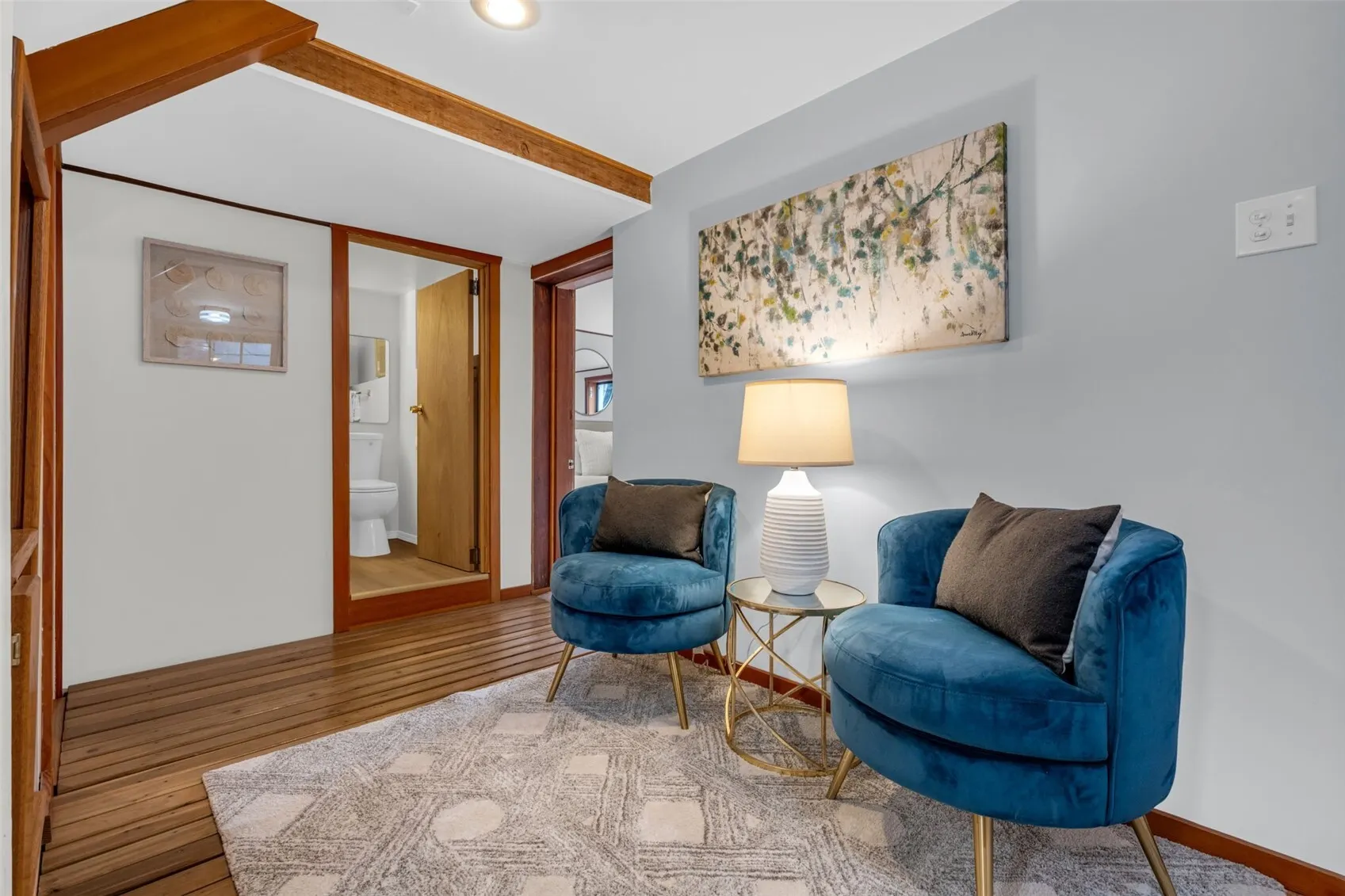 4464 Whitman Avenue N, Seattle, WA 98103