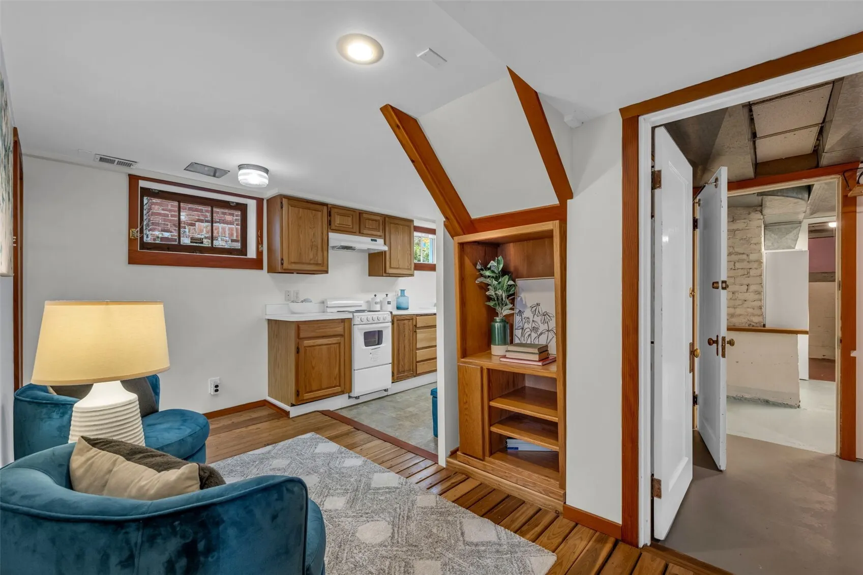 4464 Whitman Avenue N, Seattle, WA 98103