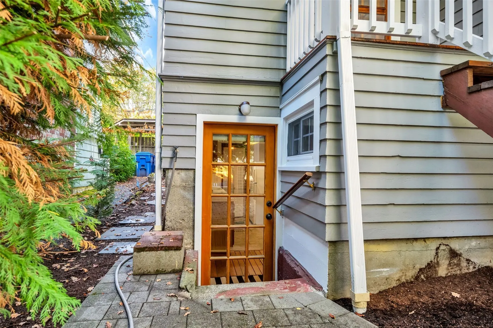4464 Whitman Avenue N, Seattle, WA 98103