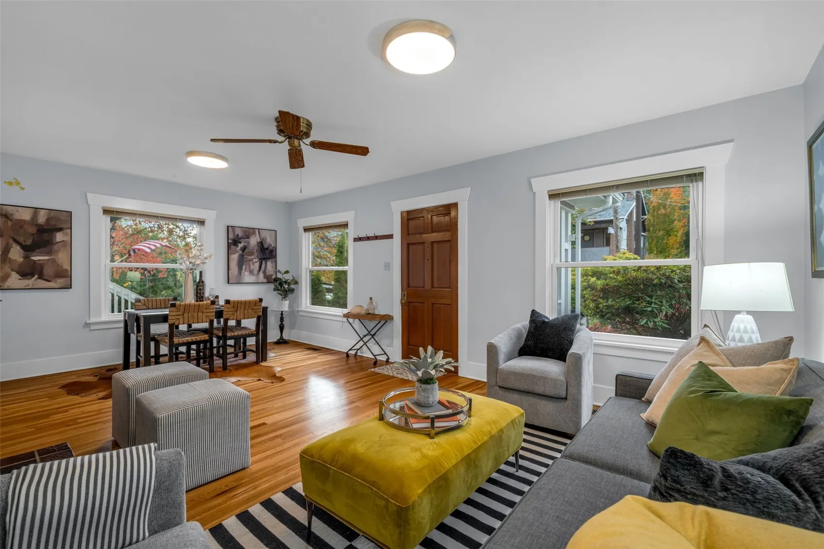 4464 Whitman Avenue N, Seattle, WA 98103