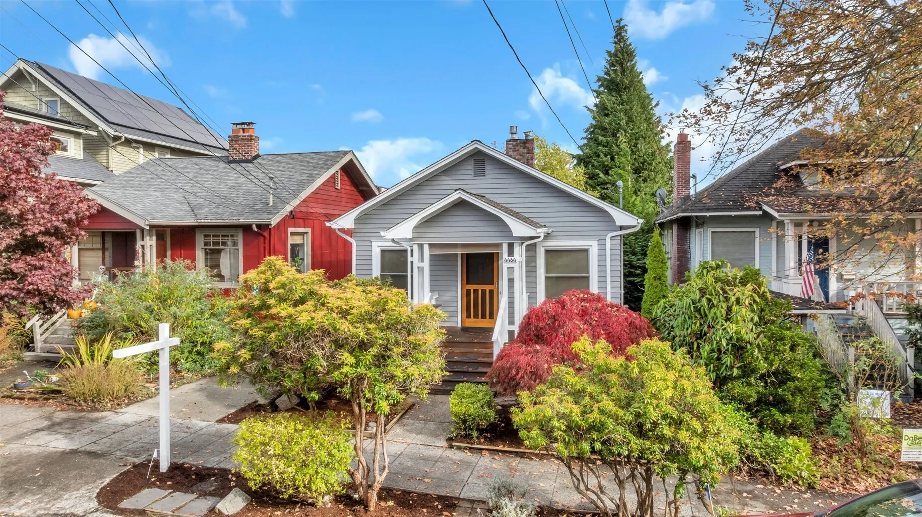 4464 Whitman Avenue N, Seattle, WA 98103