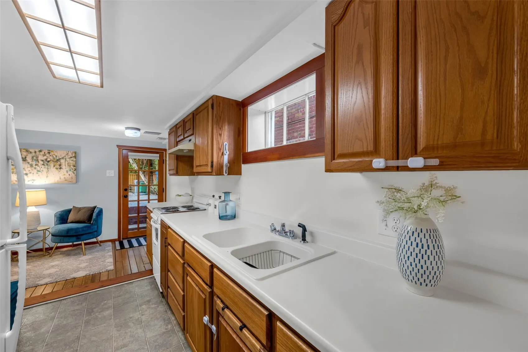 4464 Whitman Avenue N, Seattle, WA 98103