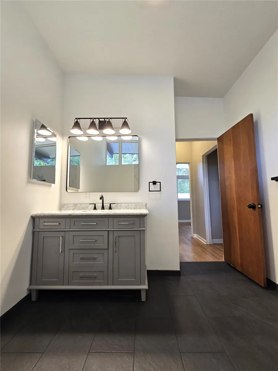 4545 119th Avenue SE, Bellevue, WA 98006