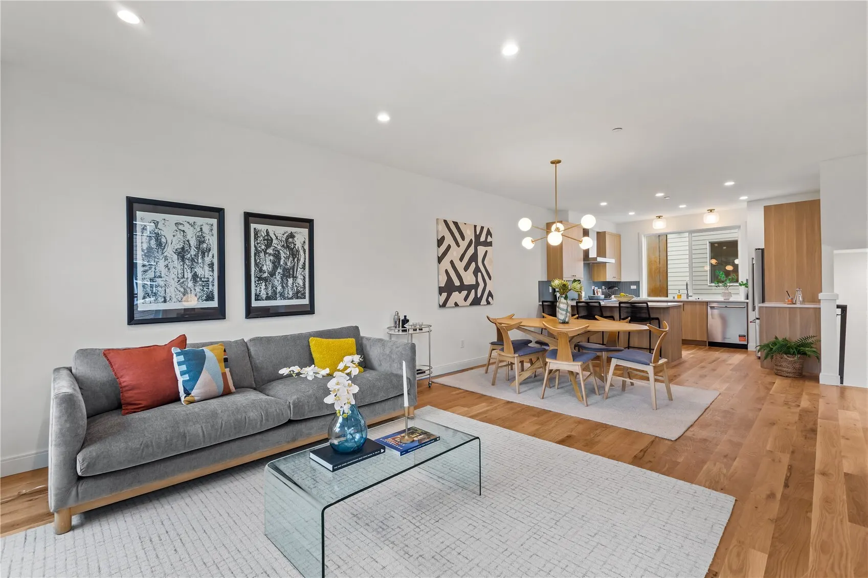 725 N 45th Street , Seattle, WA 98103