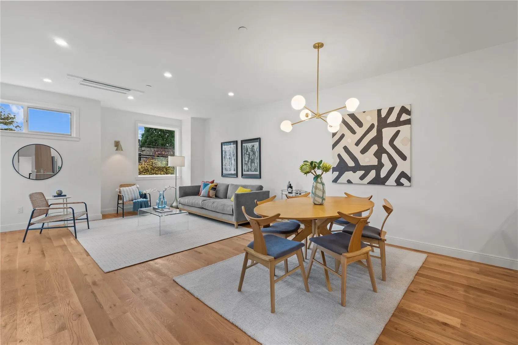 725 N 45th Street , Seattle, WA 98103