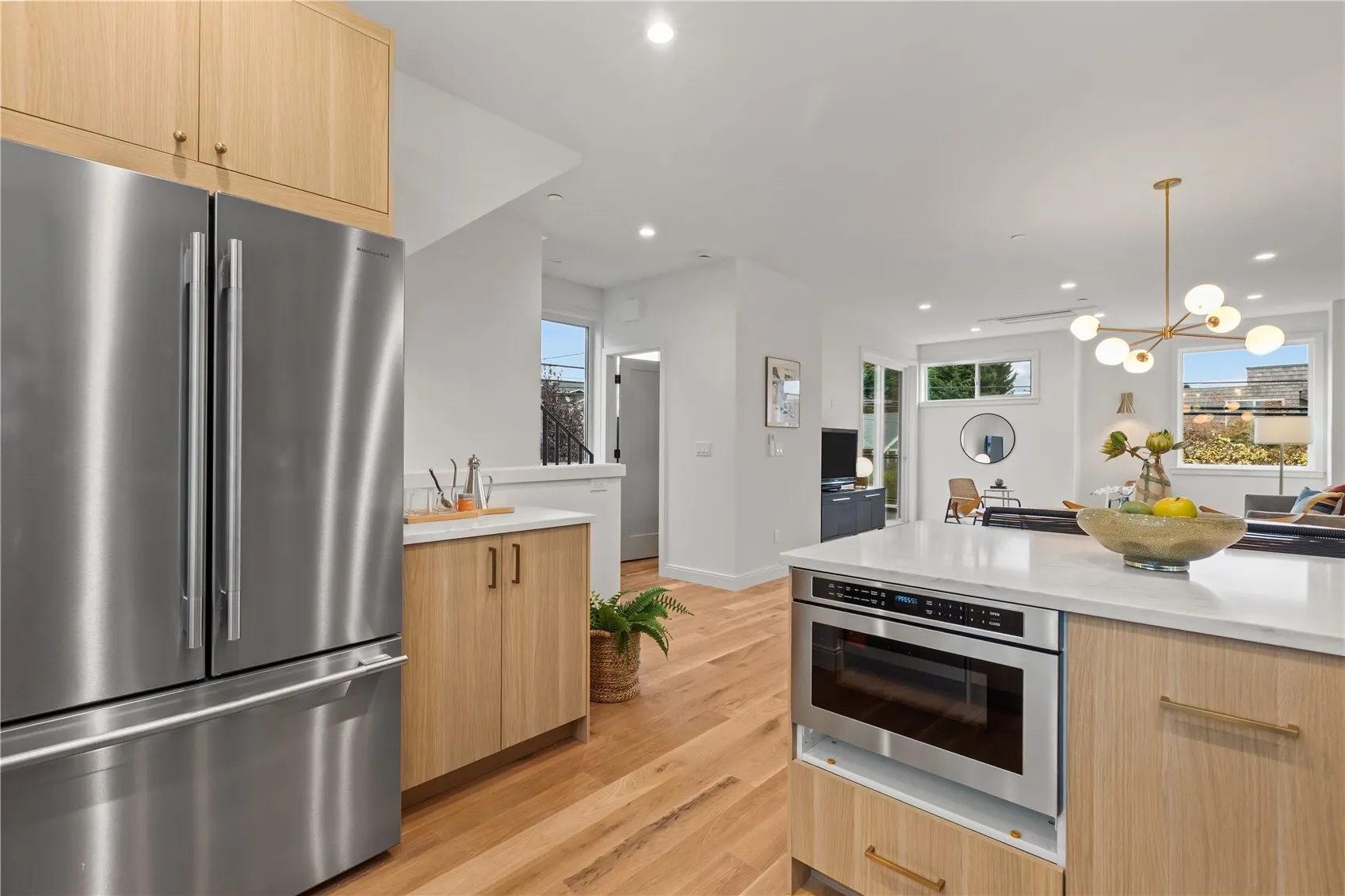 725 N 45th Street , Seattle, WA 98103
